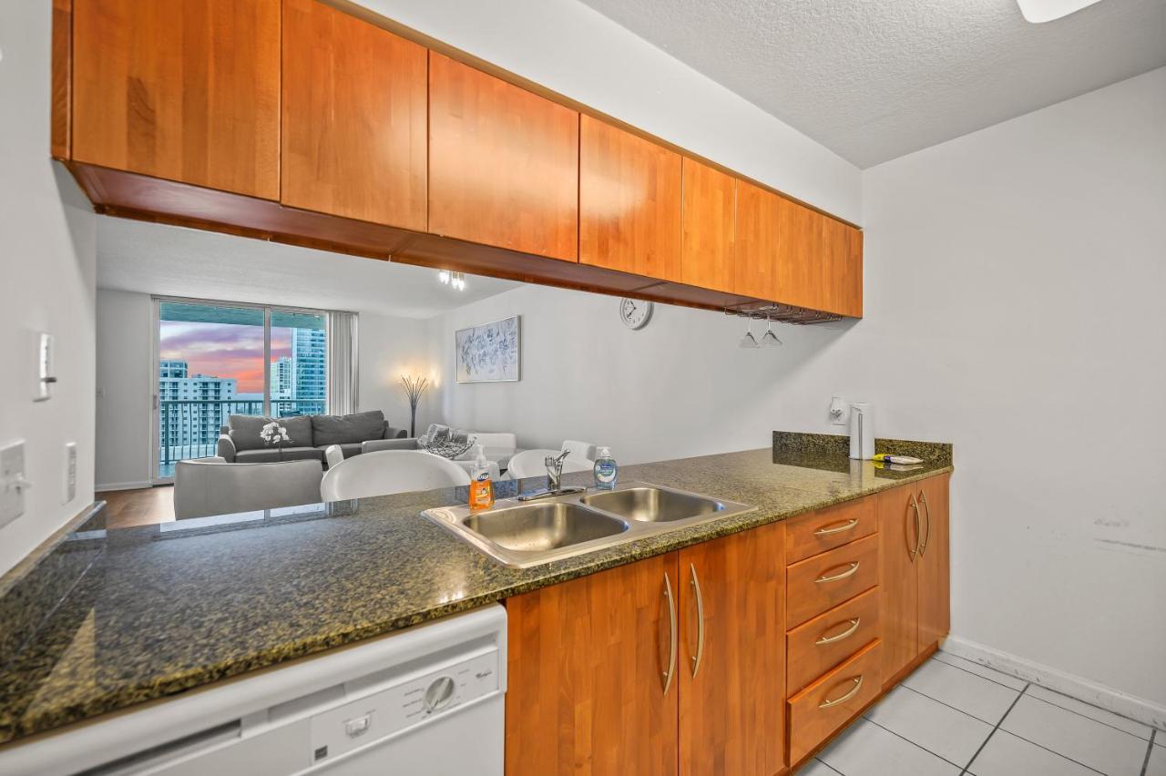 Luxurious 1Br High Rise Condo Brickell-Free Parking Miami Exterior foto